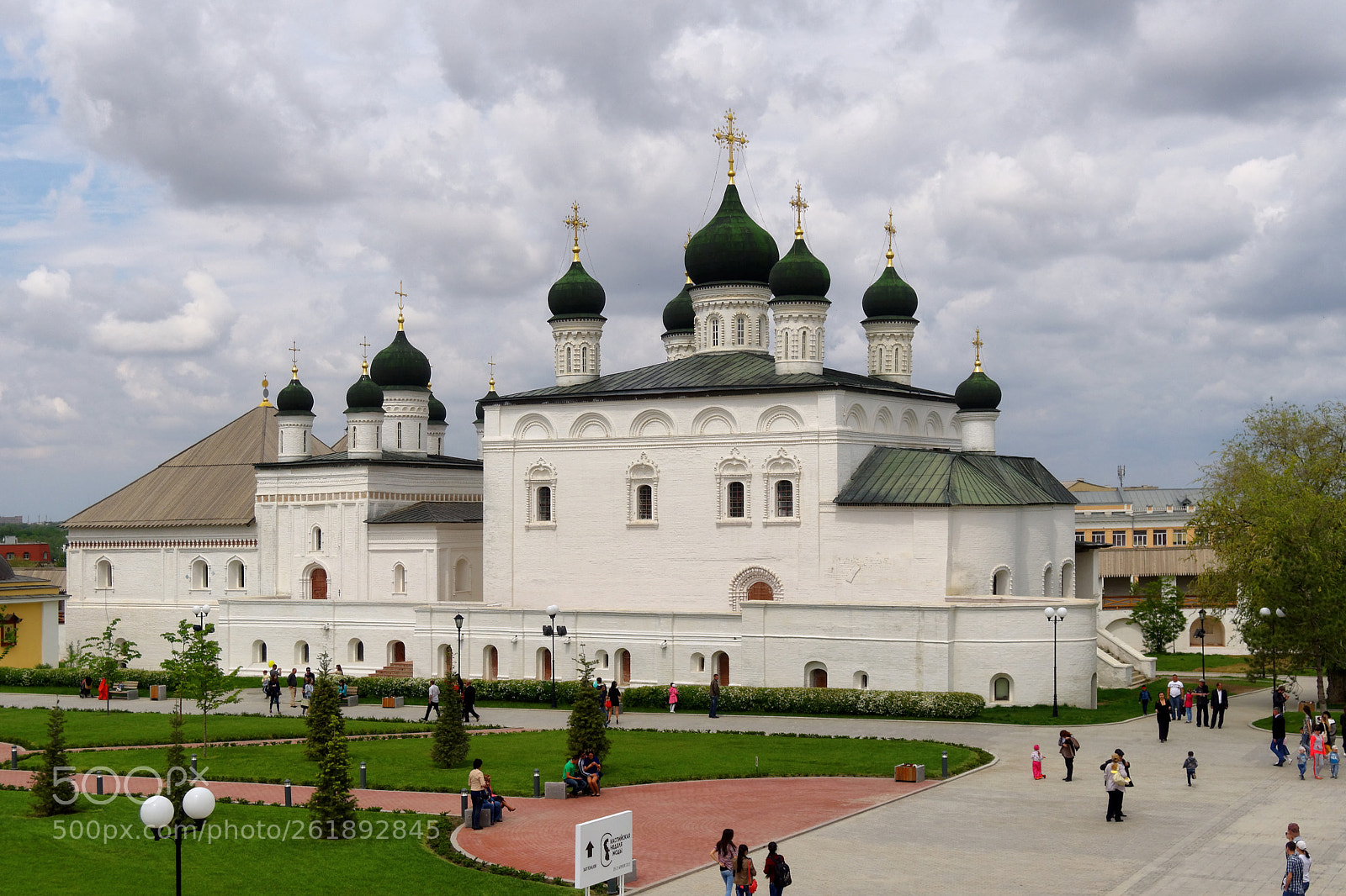 Olympus OM-D E-M10 sample photo. Astrakhan. kremlin. trinity cathedral photography