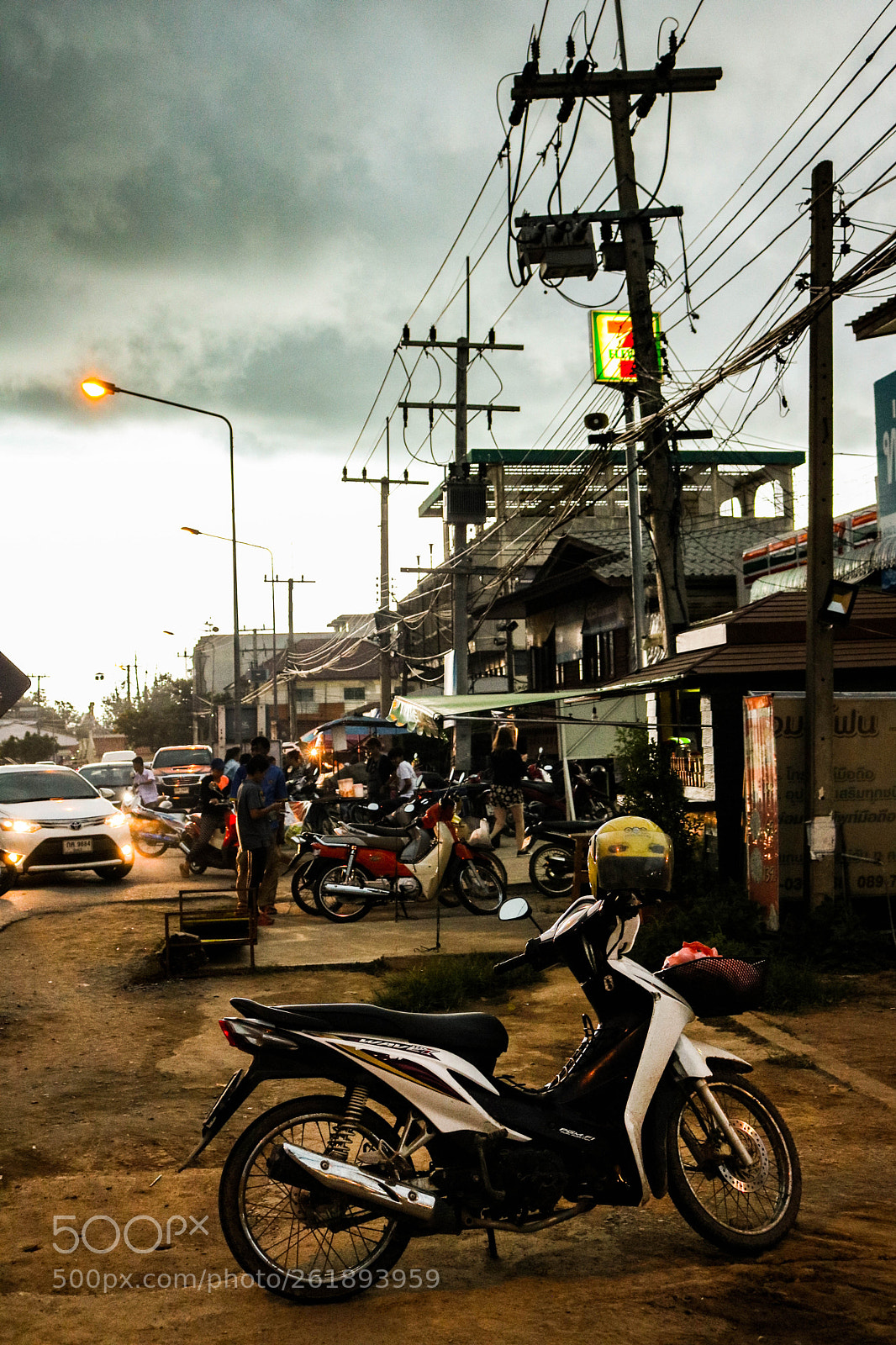 Canon EOS 750D (EOS Rebel T6i / EOS Kiss X8i) sample photo. Explore thailand photography