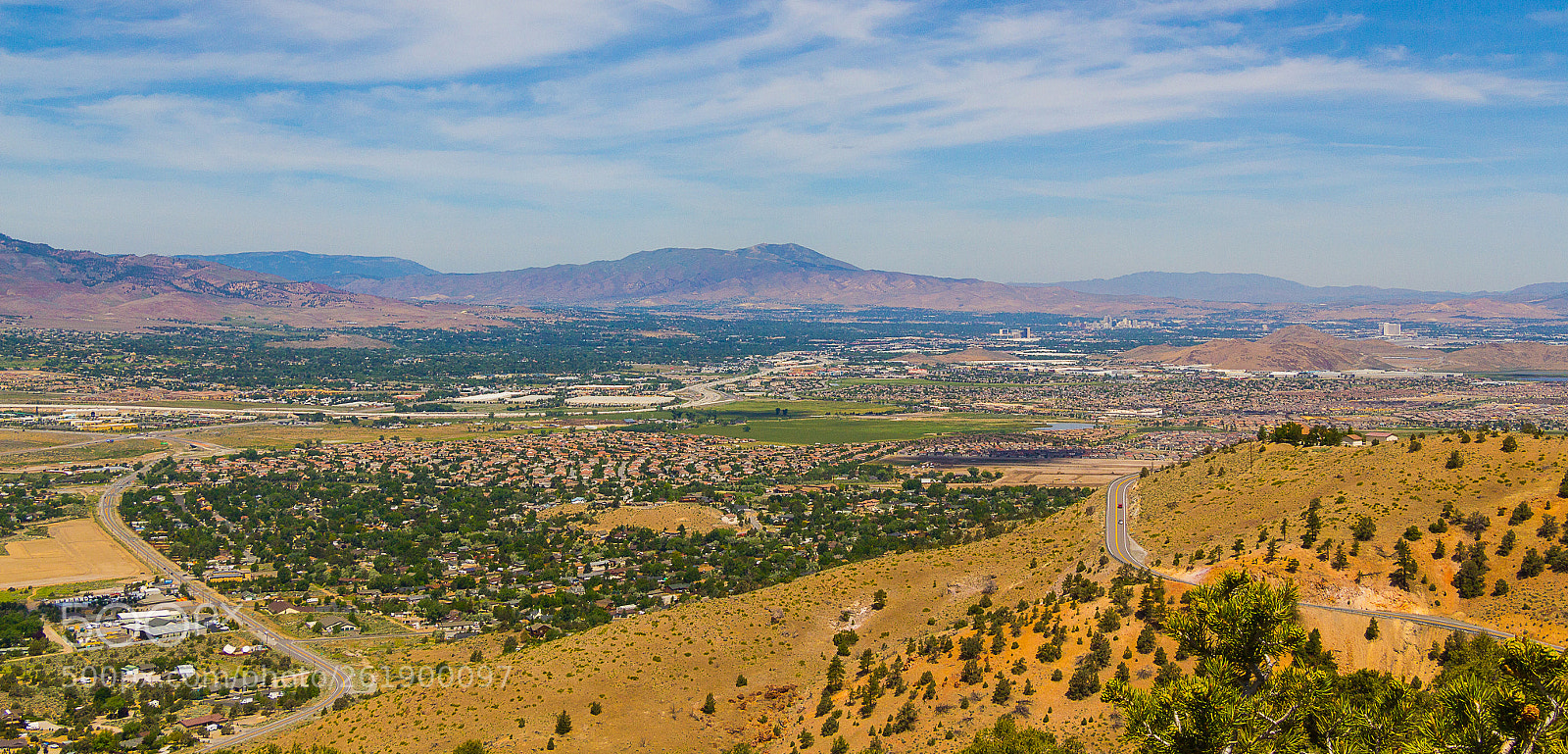 Canon EOS 550D (EOS Rebel T2i / EOS Kiss X4) sample photo. Reno in the distance photography