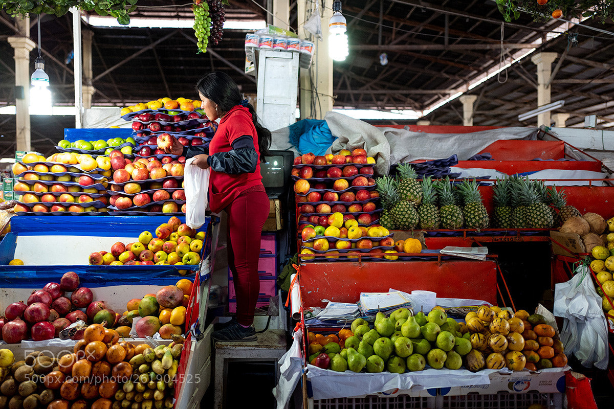 Leica Q (Typ 116) sample photo. Fruit shop photography