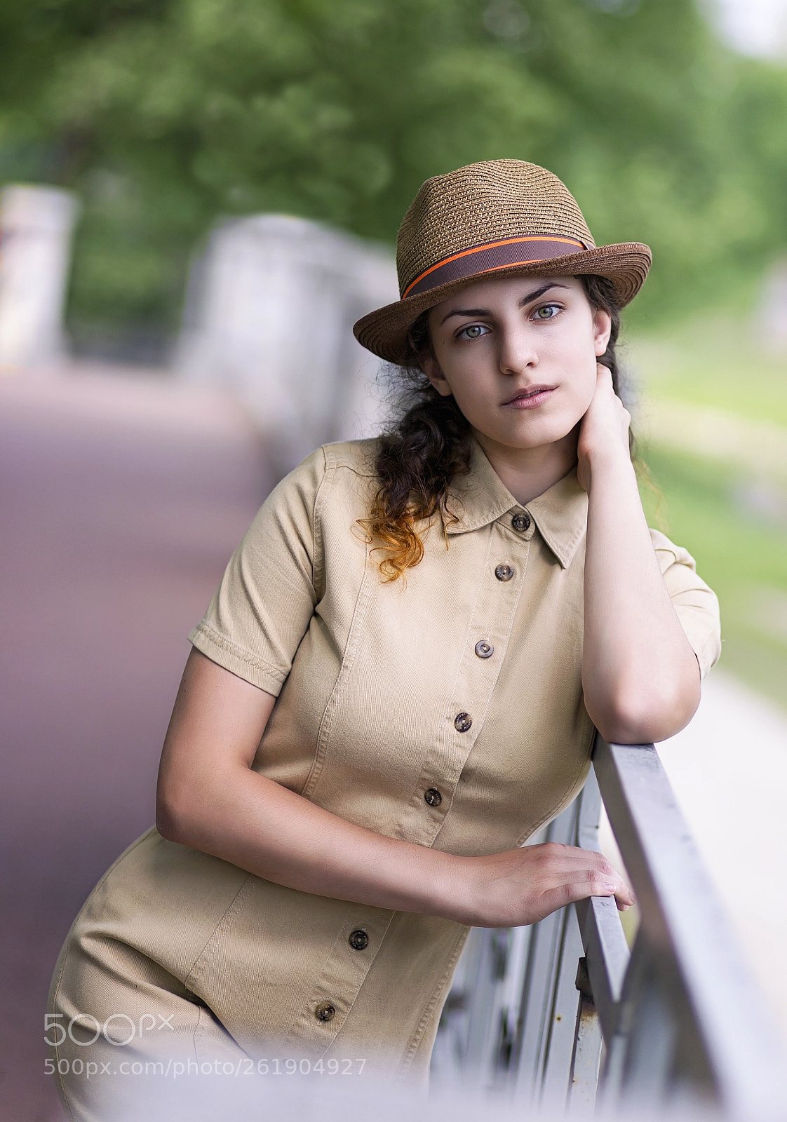 Canon EOS 6D sample photo. Street beauty photography