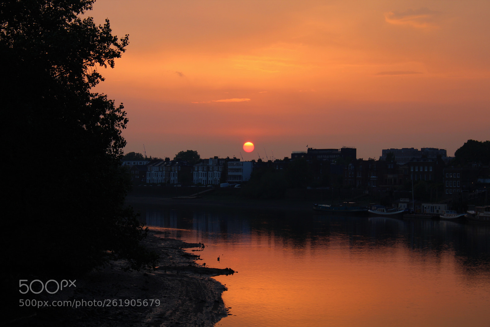 Canon EOS 1300D (EOS Rebel T6 / EOS Kiss X80) sample photo. Hammersmith bridge sunset photography