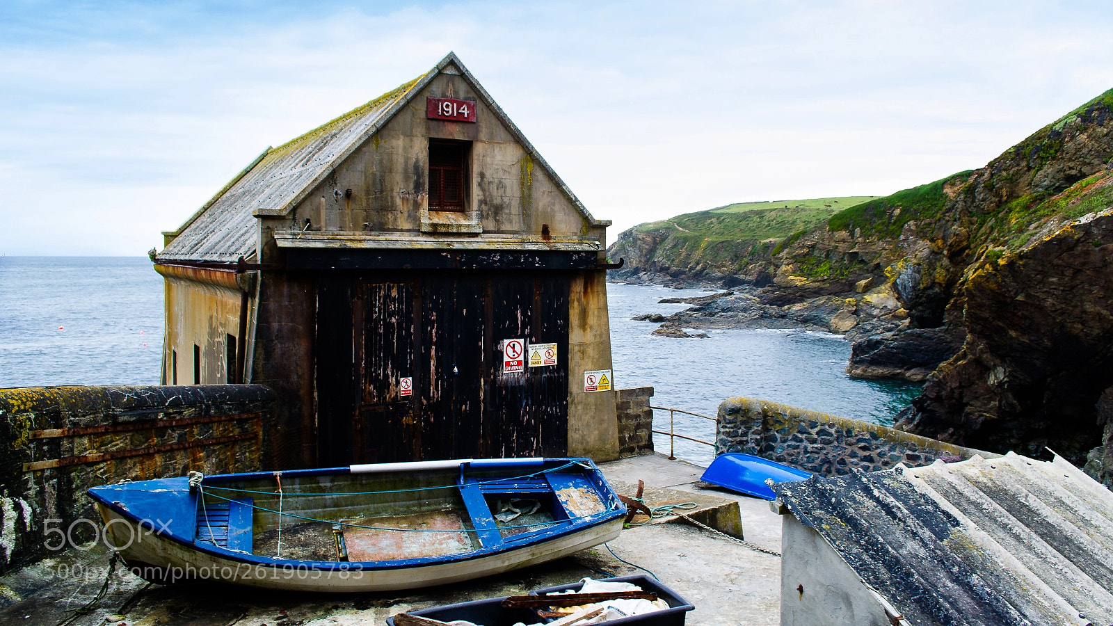 Nikon D5100 sample photo. Old lifeboat station in photography