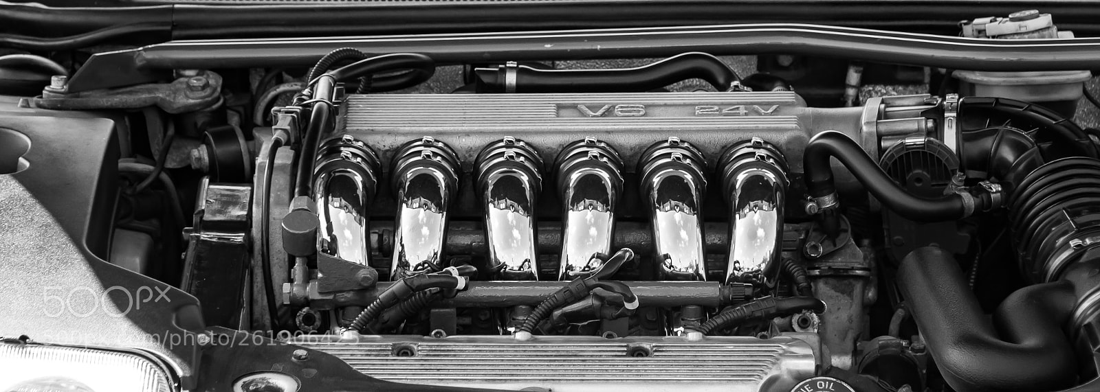 Canon EOS 70D sample photo. Alfa romeo engine photography