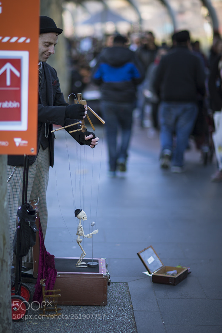 Canon EOS-1D X sample photo. Shooting strangers photography