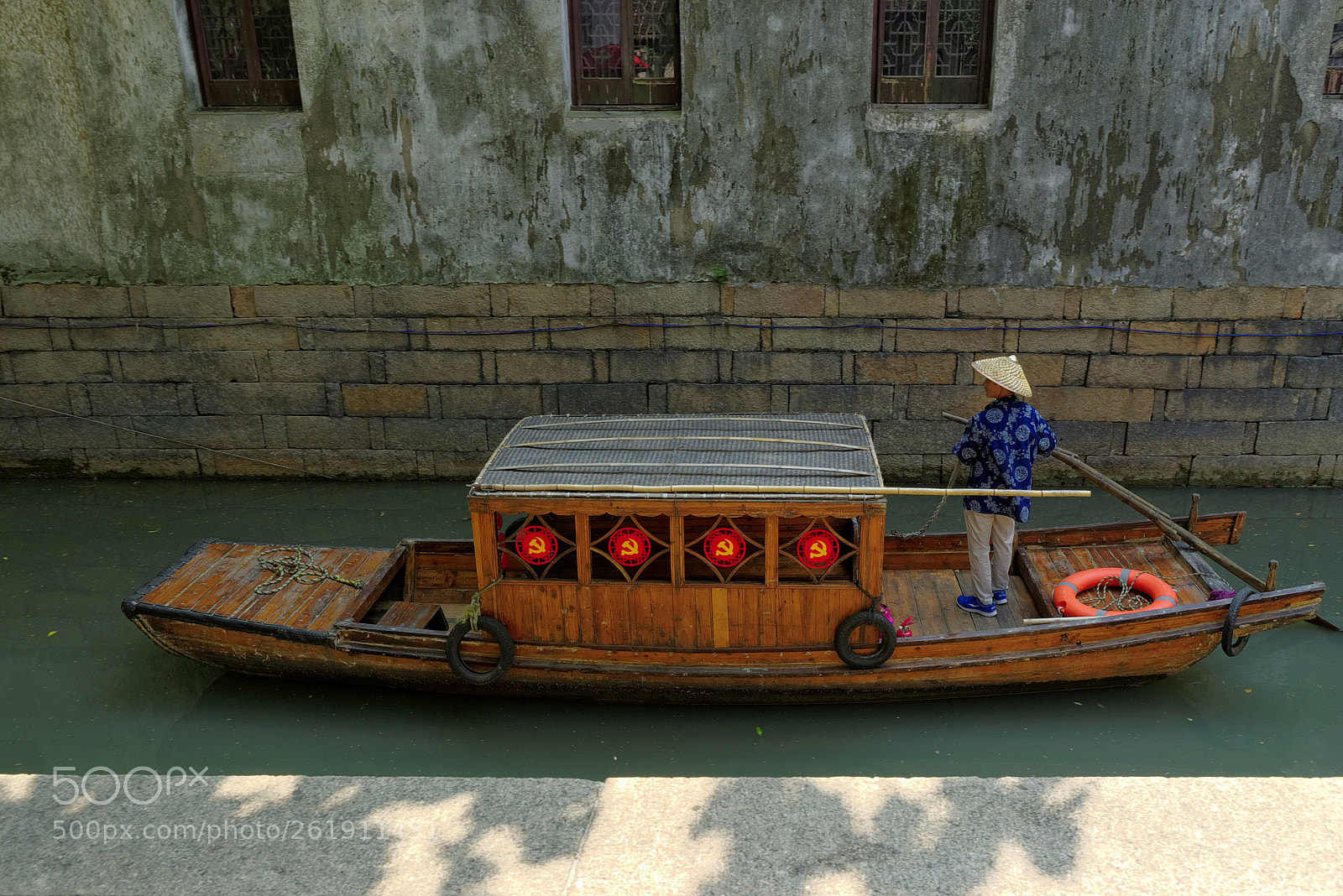 Pentax K200D sample photo. Canal cruise photography