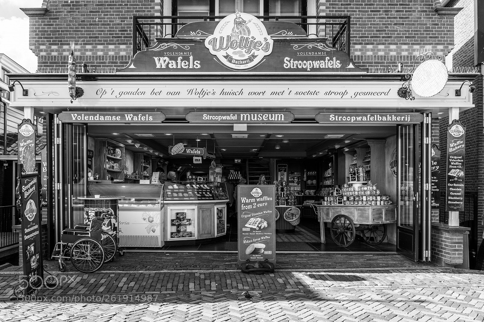 Sony a7 II sample photo. Volendam tourism photography