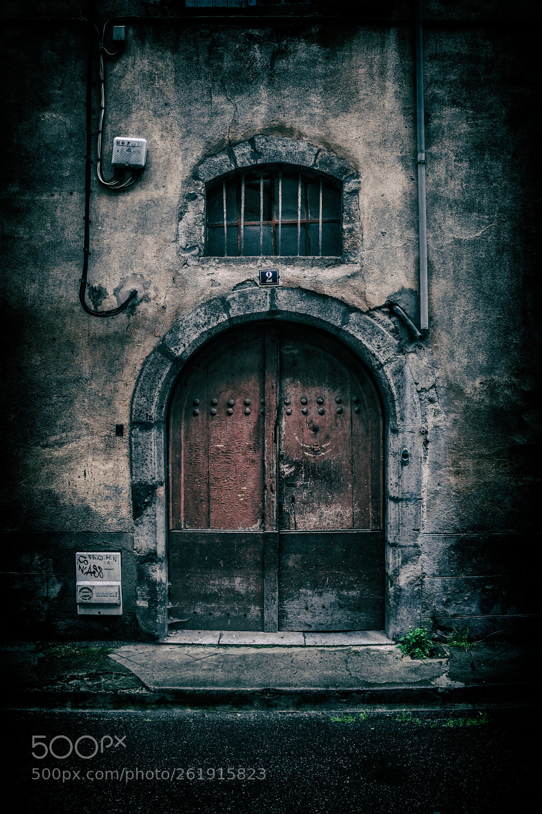 Nikon D5600 sample photo. Door story photography