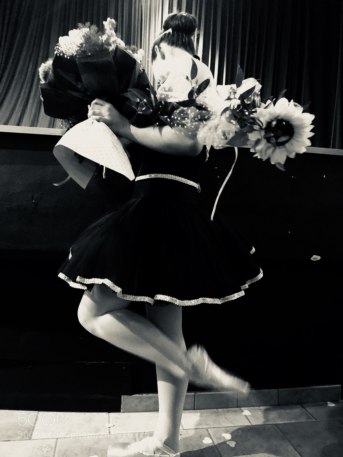 Apple iPhone X sample photo. Dance recital photography