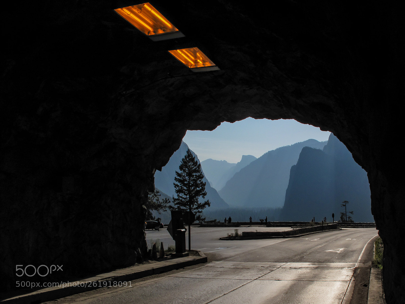 Canon PowerShot G10 sample photo. Yosemite tunnel photography
