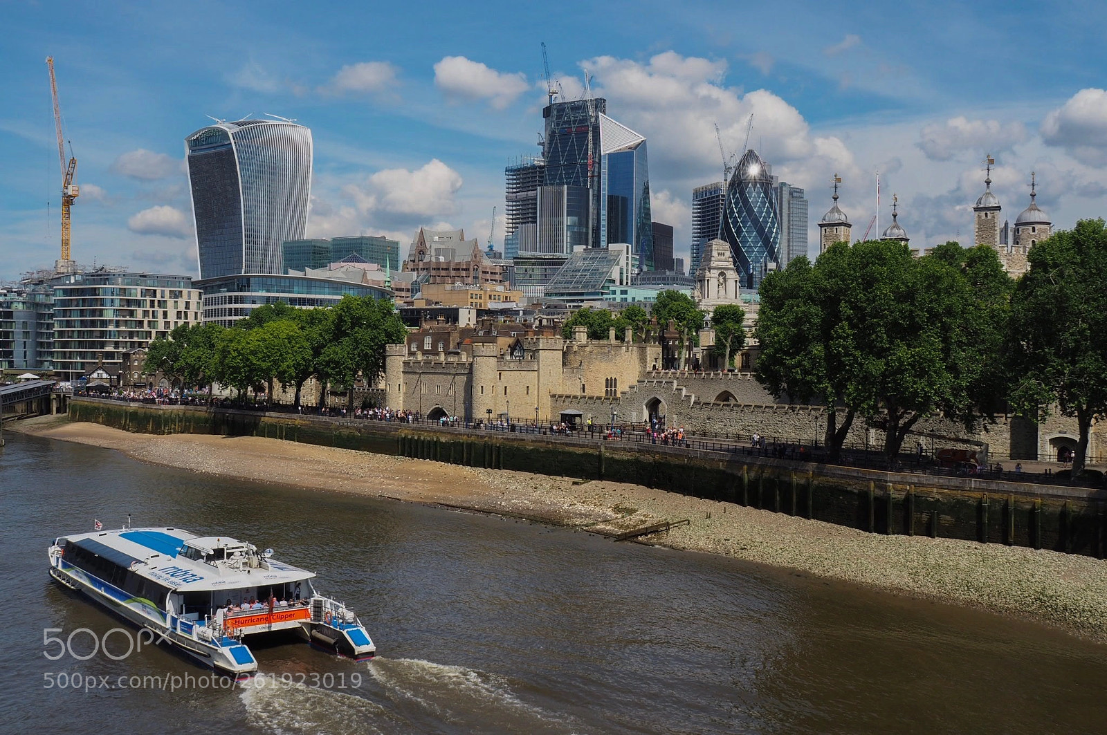 Olympus OM-D E-M10 II sample photo. London view photography