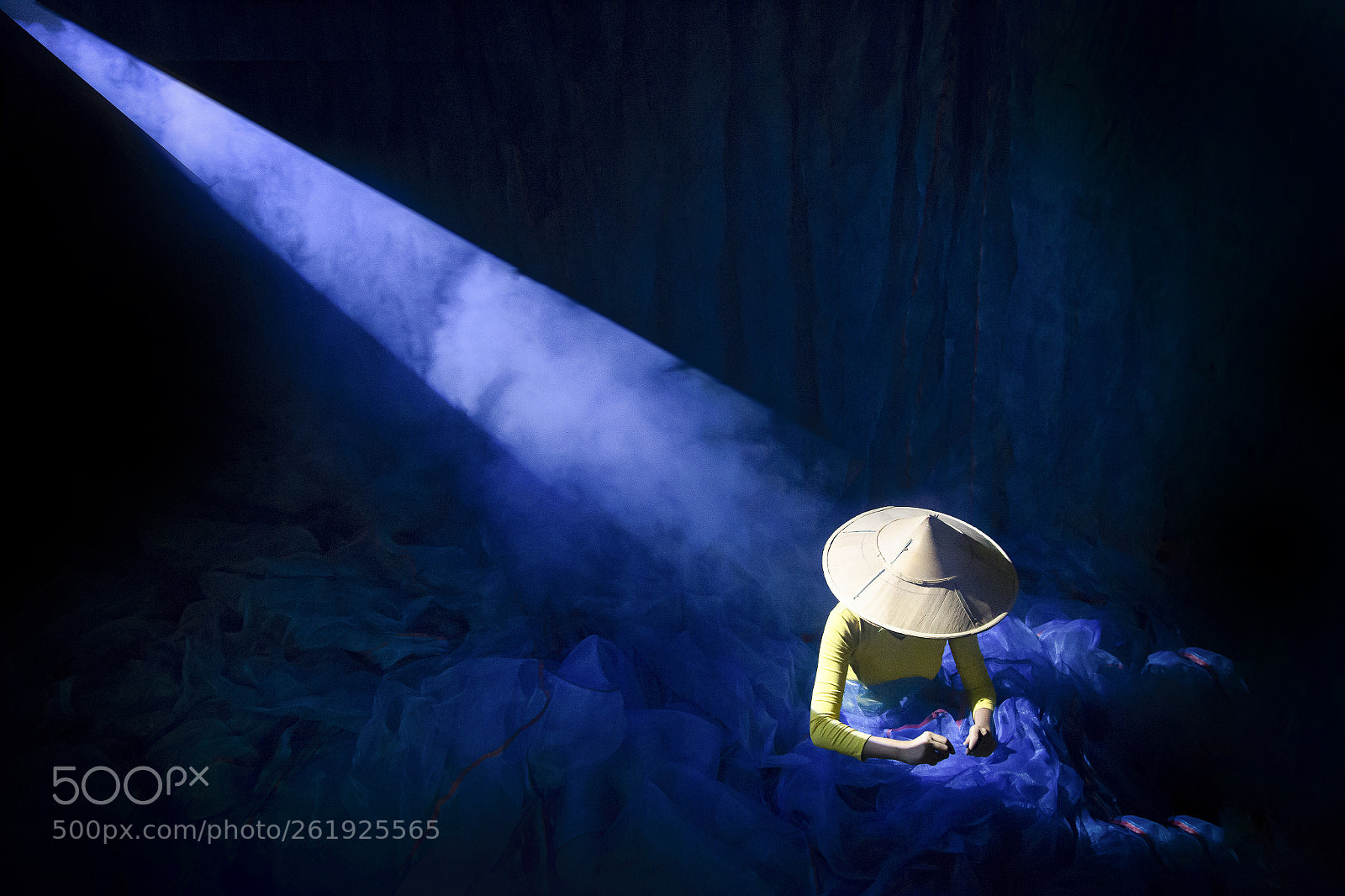 Canon EOS 6D sample photo. Ray of light photography