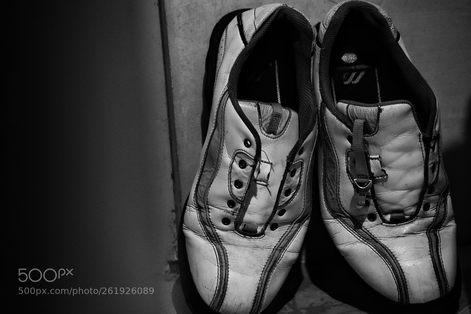 Nikon D3400 sample photo. Worn photography