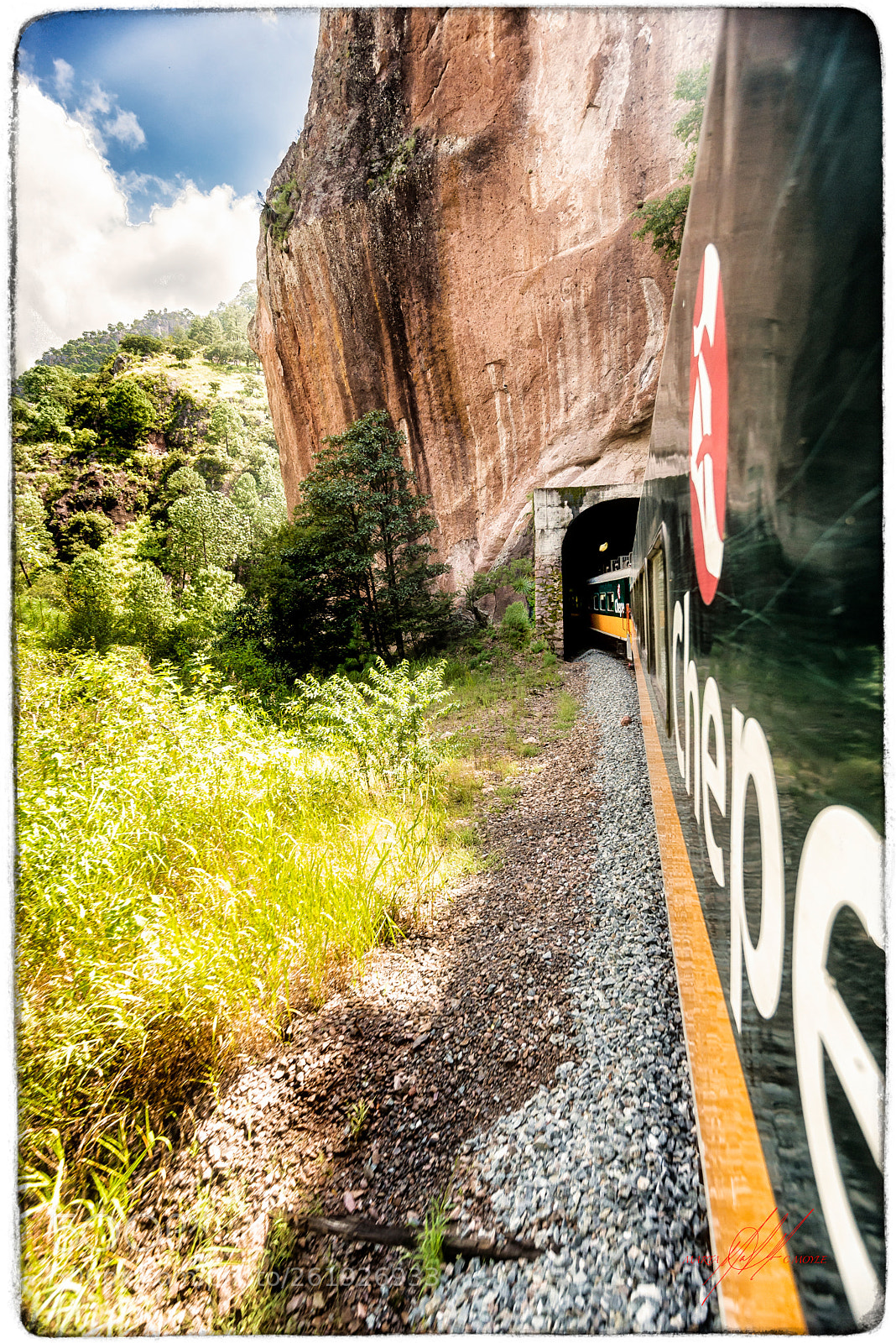 Nikon D610 sample photo. Chihuahua el chepe tunel photography