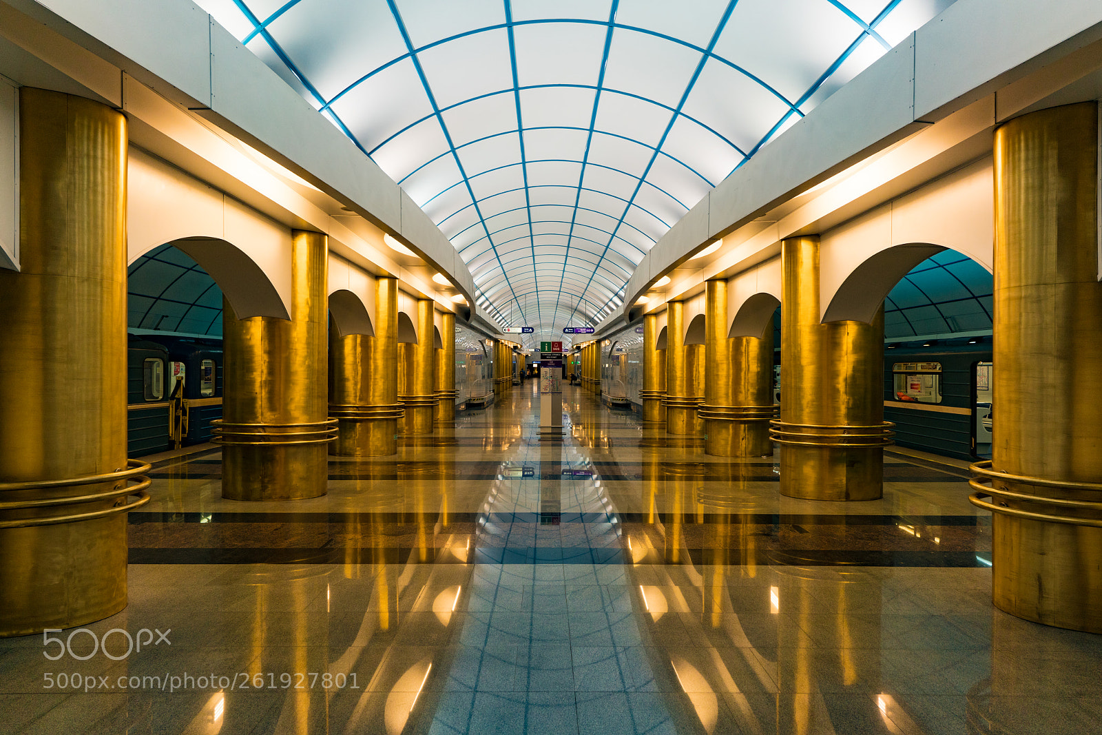 Sony a7R II sample photo. Subway. photography