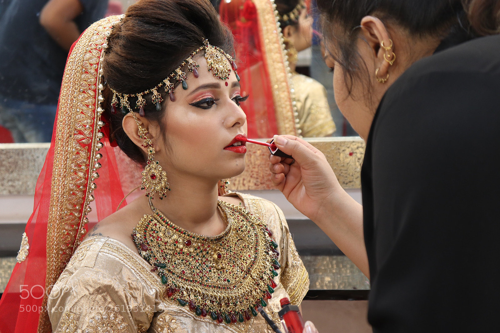 Canon EOS 200D (EOS Rebel SL2 / EOS Kiss X9) sample photo. Indian bridal makeup  photography