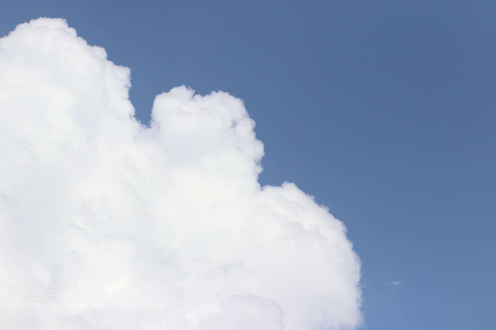 Canon EOS 80D + Canon EF 85mm F1.8 USM sample photo. Clouds photography