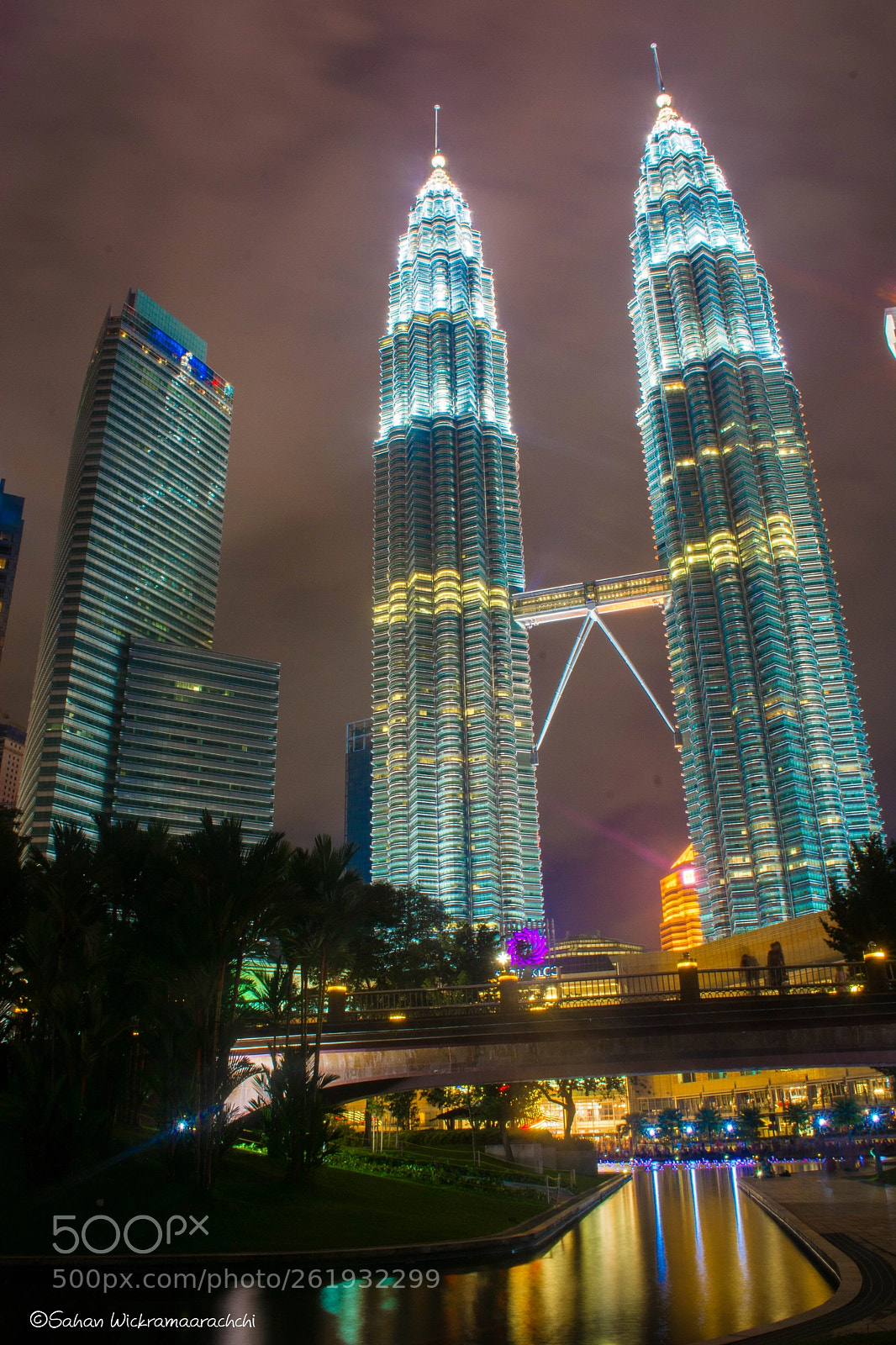 Nikon D5200 sample photo. Scraping sky photography