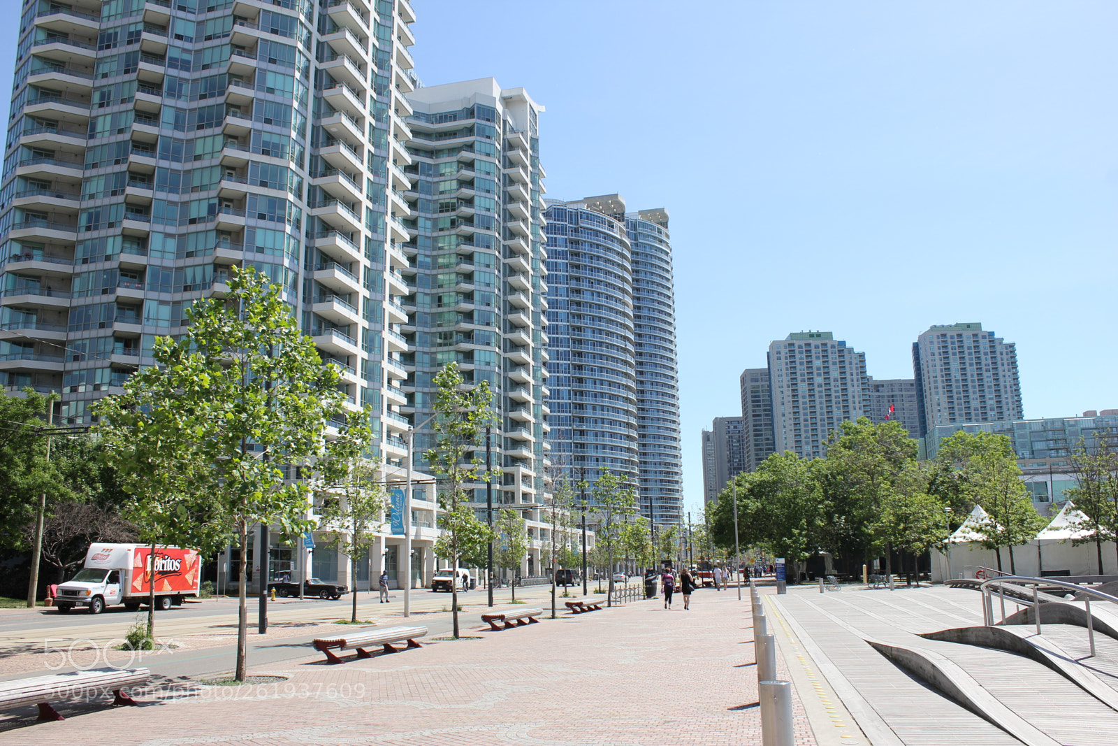 Canon EOS 550D (EOS Rebel T2i / EOS Kiss X4) sample photo. Toronto downtown, toronto, ontario photography
