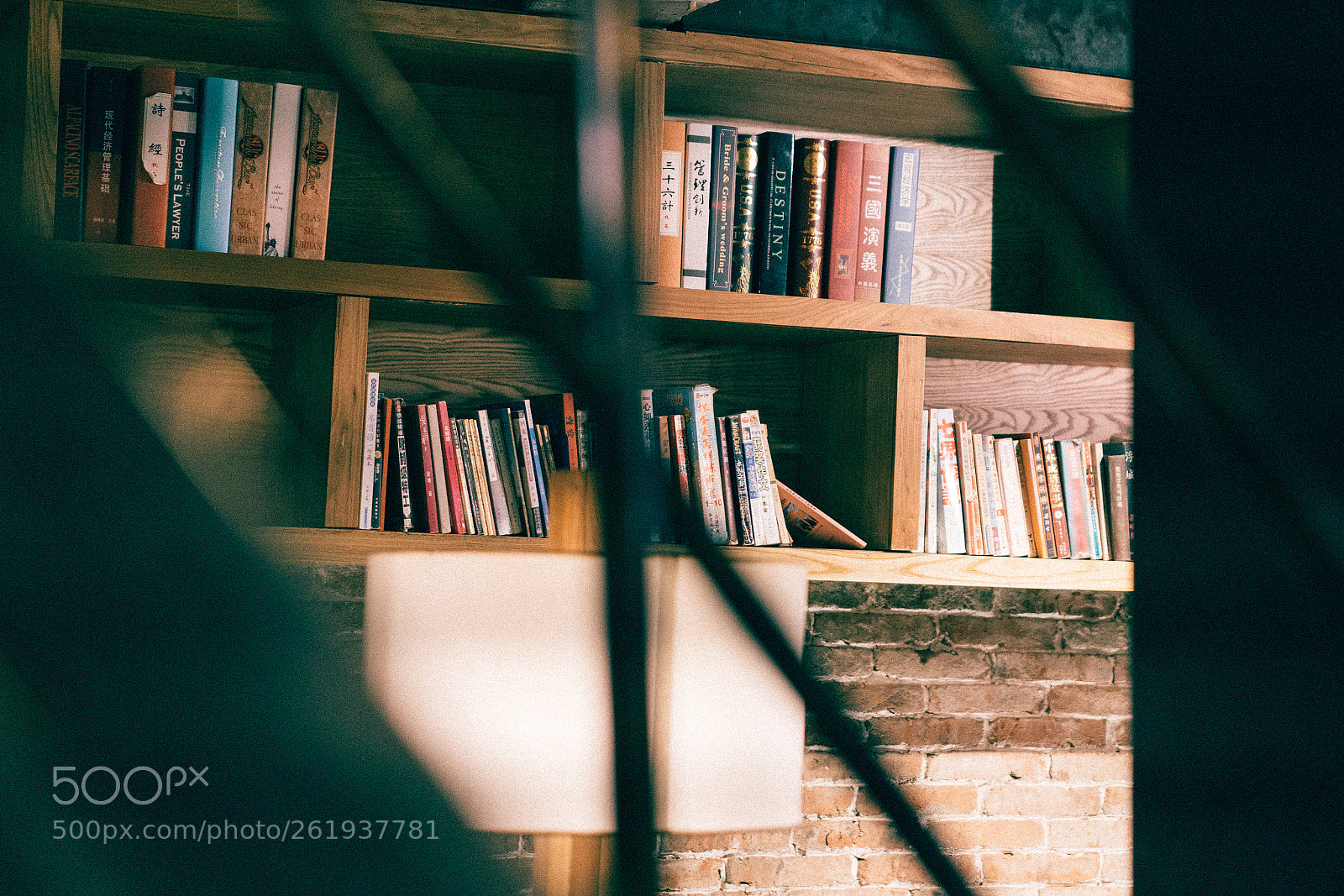 Sony a7R II sample photo. In a cafe photography