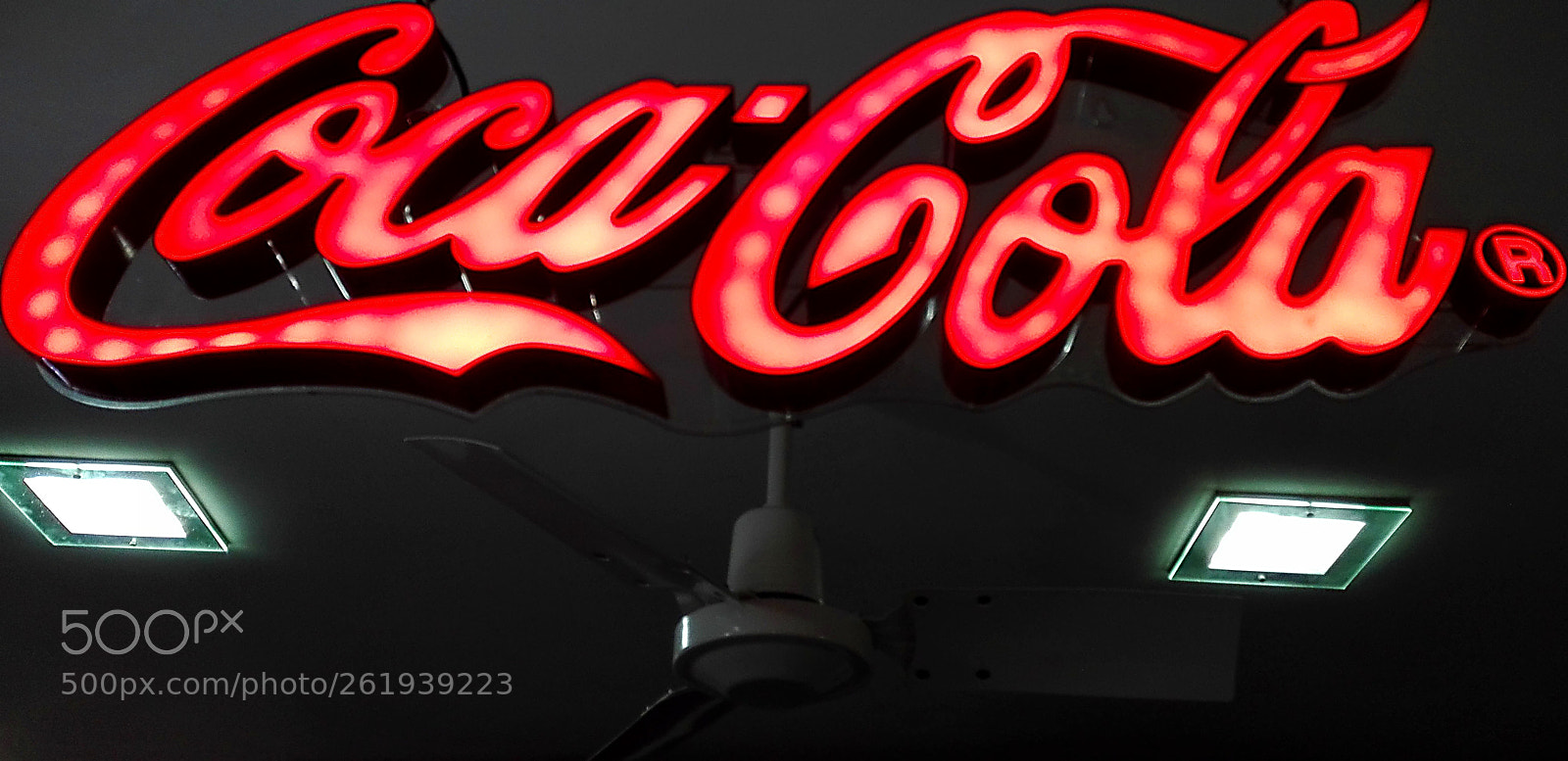 HUAWEI P8 Lite sample photo. Coca-cola photography