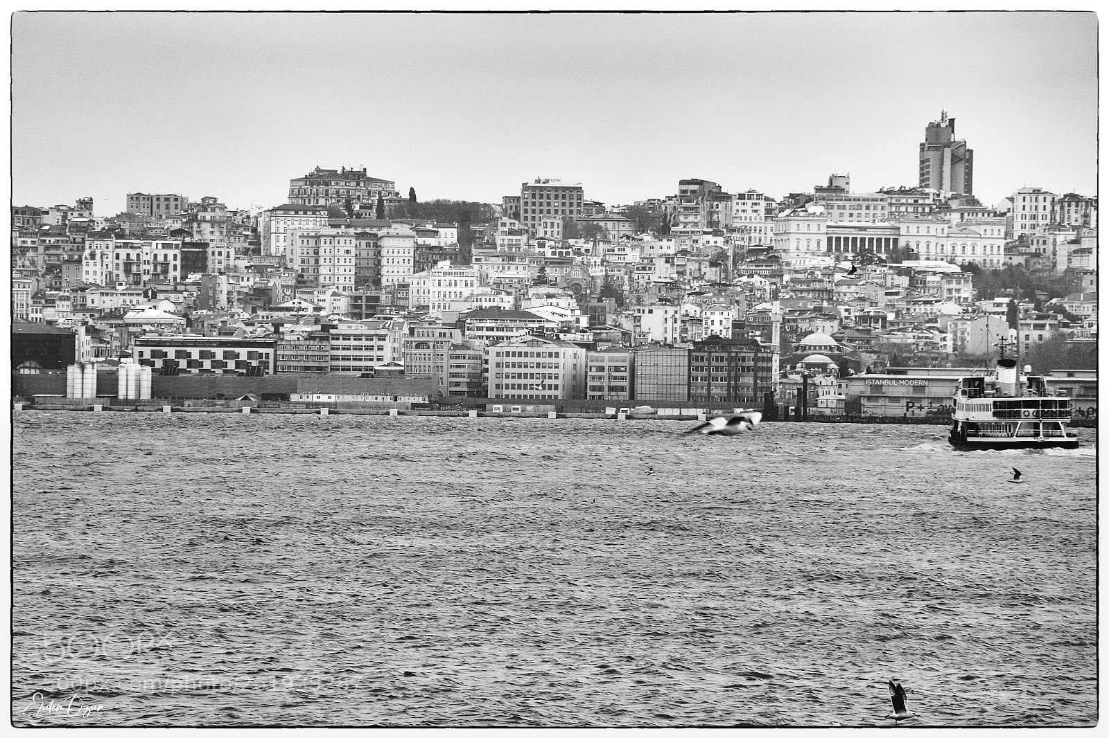 Canon EOS 7D Mark II sample photo. Istanbul bnw photography