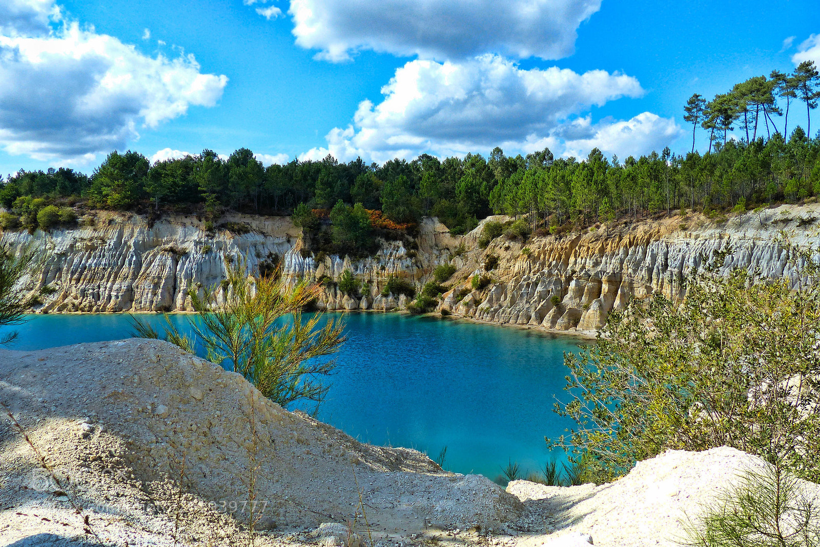 Panasonic Lumix DMC-FZ200 sample photo. Lac de guizengeard photography