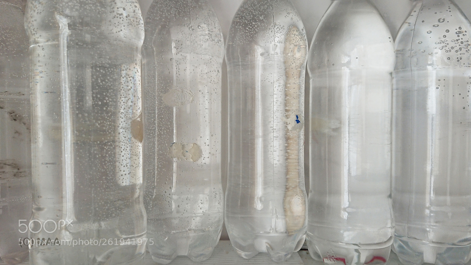 Sony Xperia XZ Premium sample photo. Bottles, battles, bubbles photography
