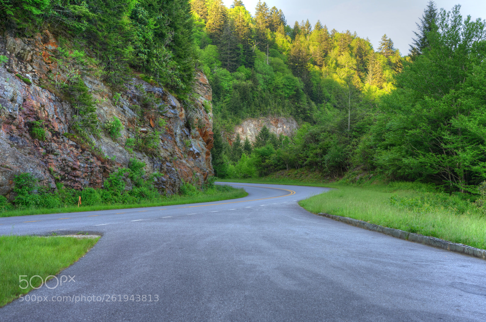 Sony a7 II sample photo. Riding the parkway photography