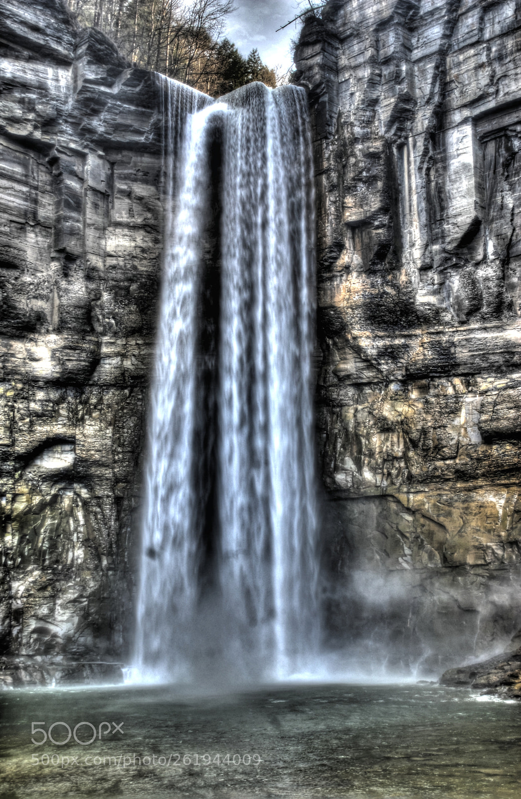 Nikon D200 sample photo. Tonemapped photography