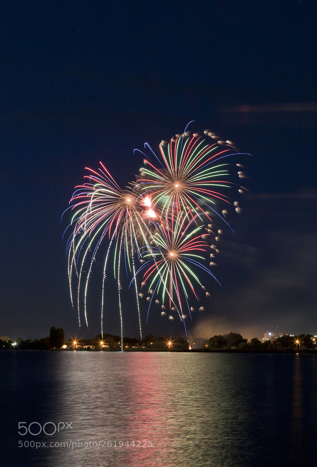 Canon EOS 5D sample photo. Fireworks over lake photography