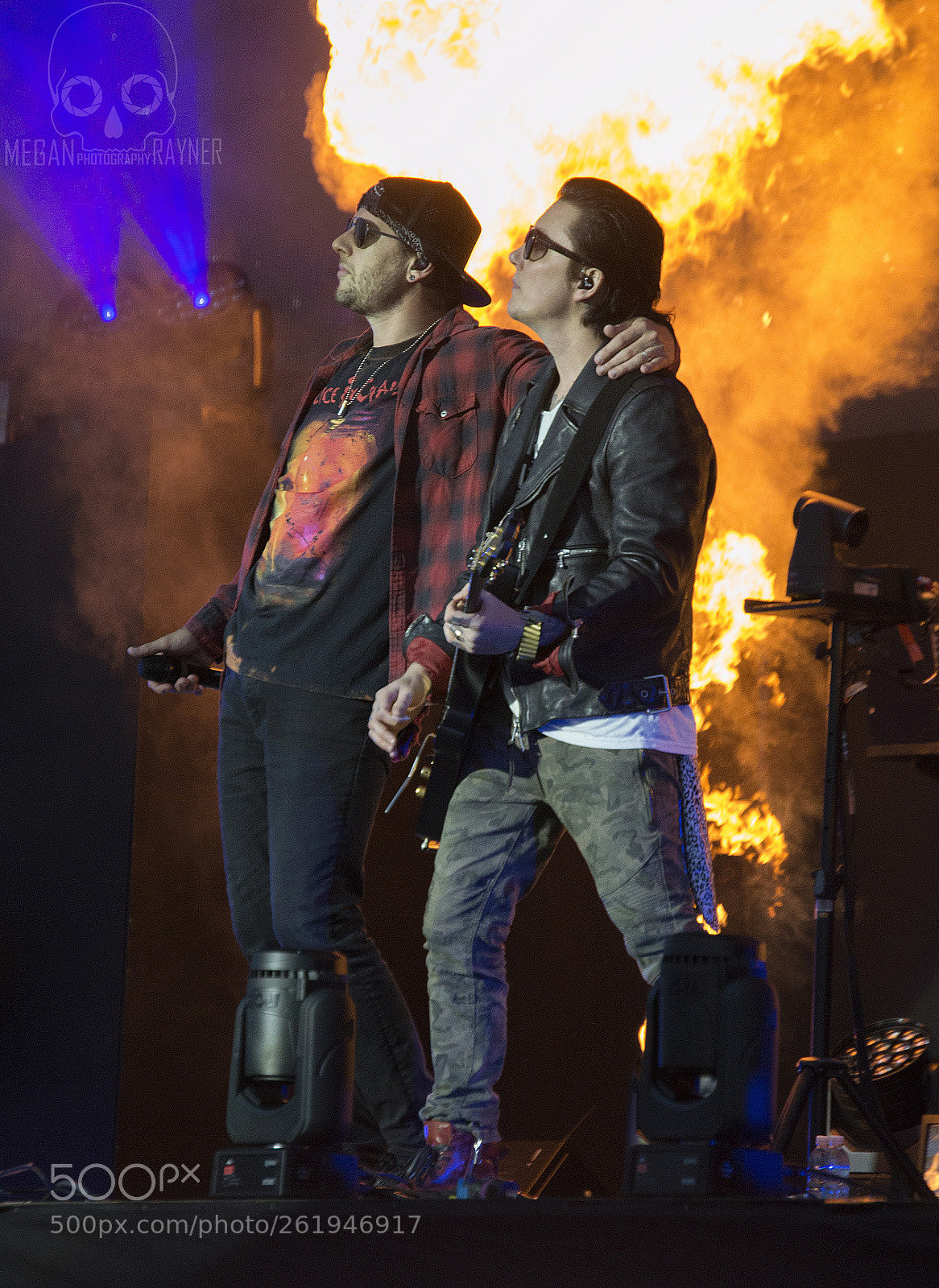 Nikon D3200 sample photo. M. shadows and synyster photography