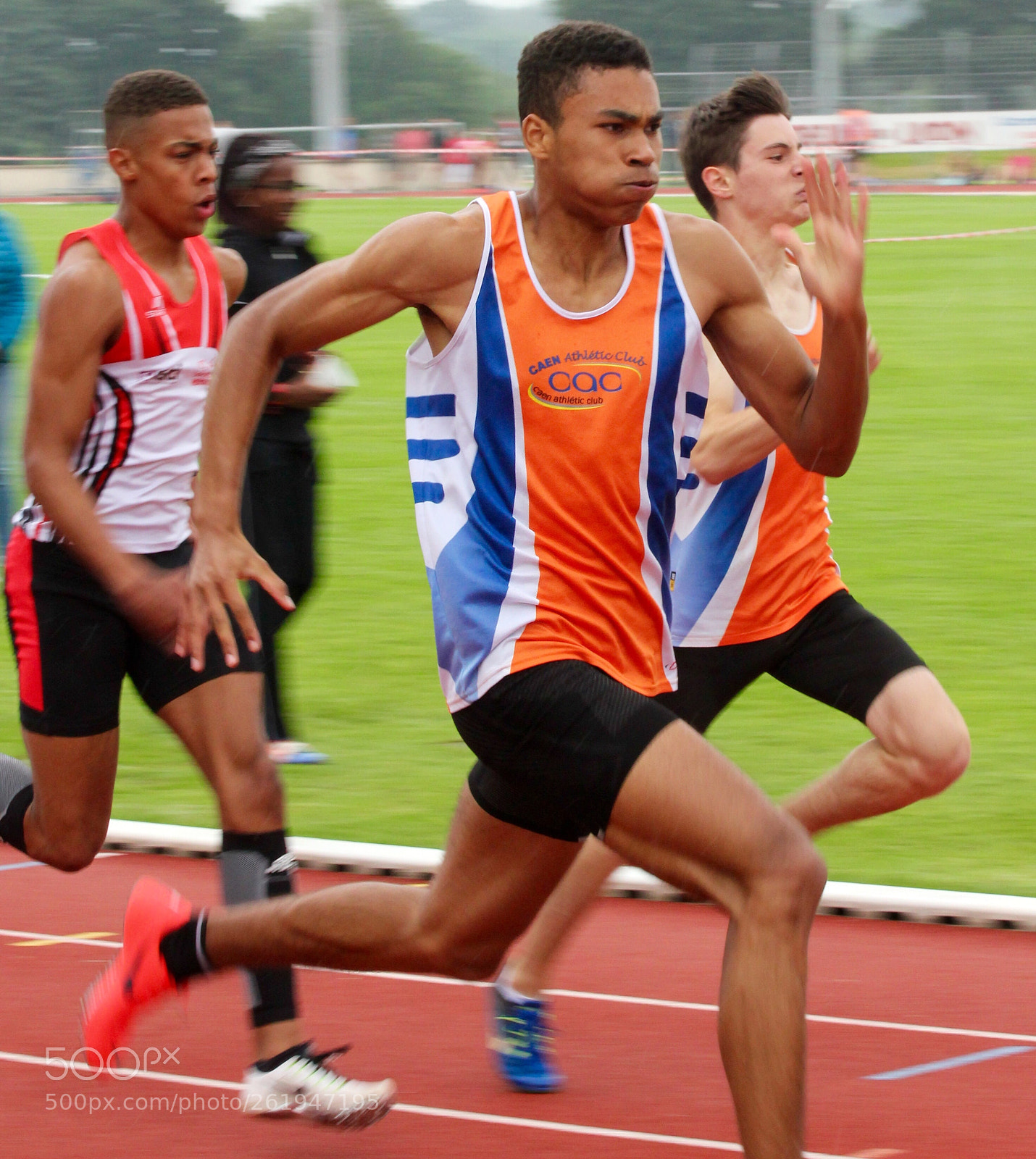 Canon EOS 550D (EOS Rebel T2i / EOS Kiss X4) sample photo. Race photography