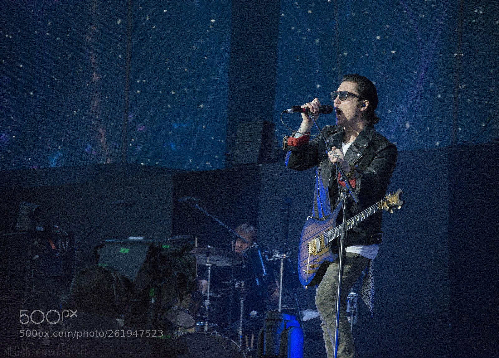 Nikon D3200 sample photo. Synyster gates download festival photography