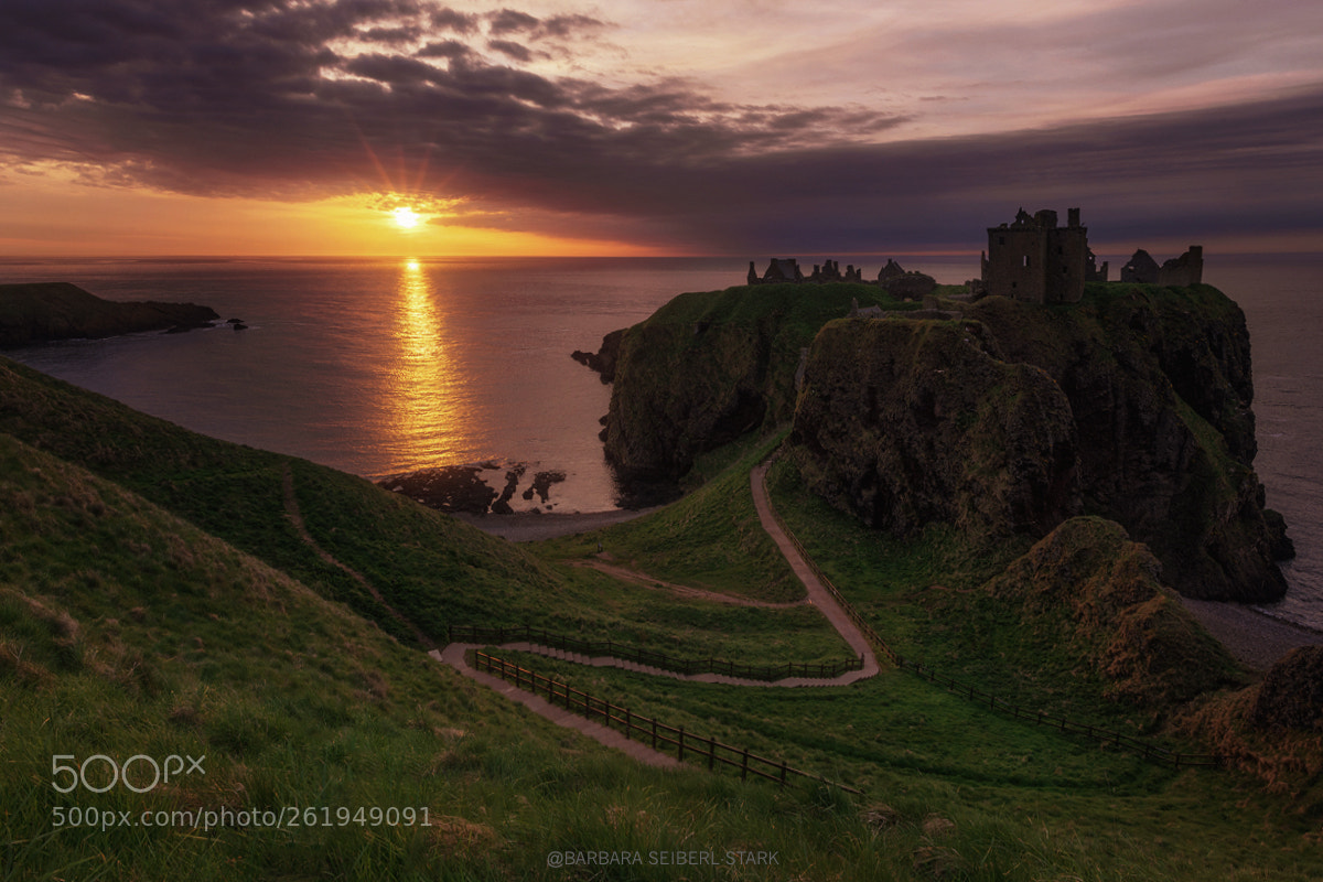 Nikon D850 sample photo. Dunnottar sunrise photography
