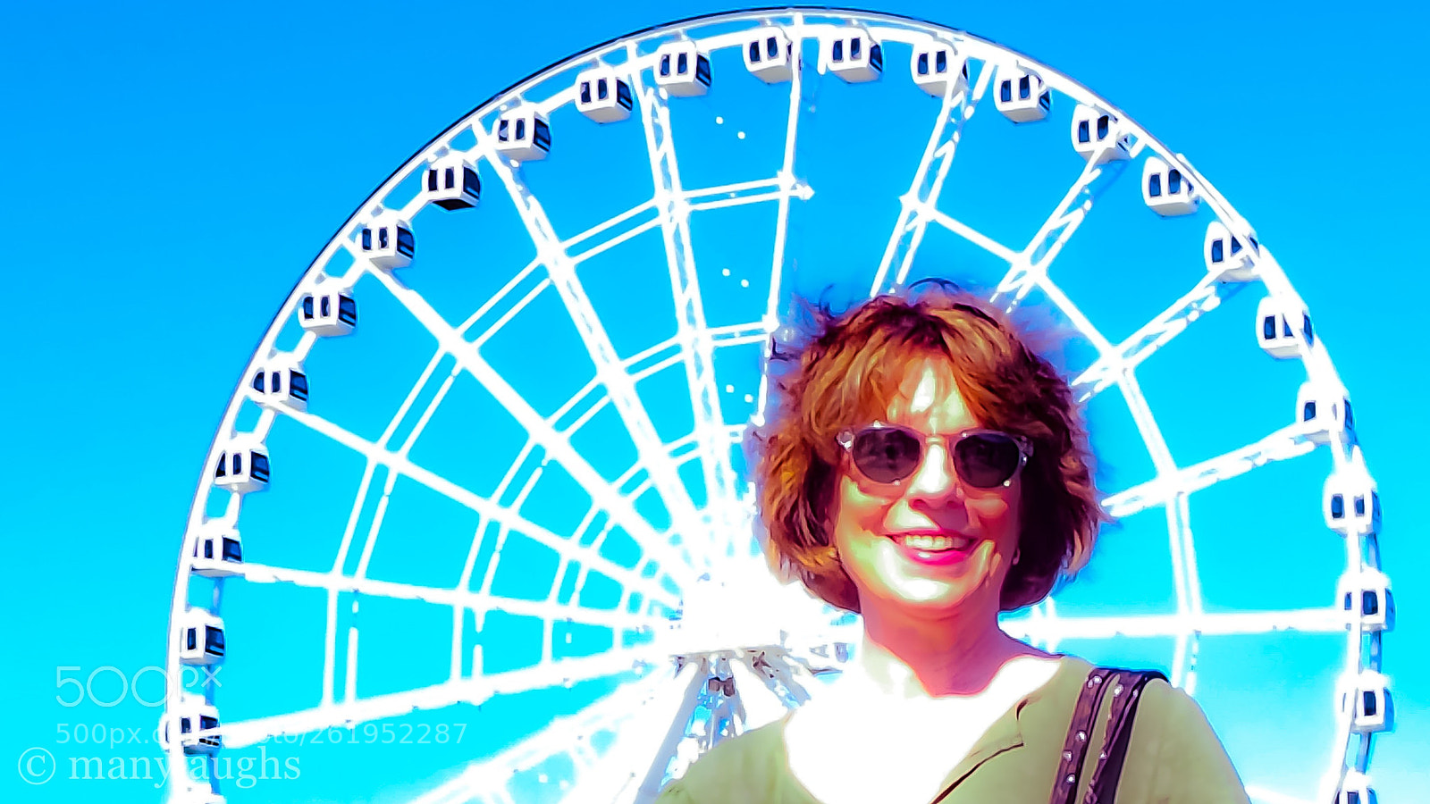 Olympus OM-D E-M10 III sample photo. Ferris wheel portrait photography
