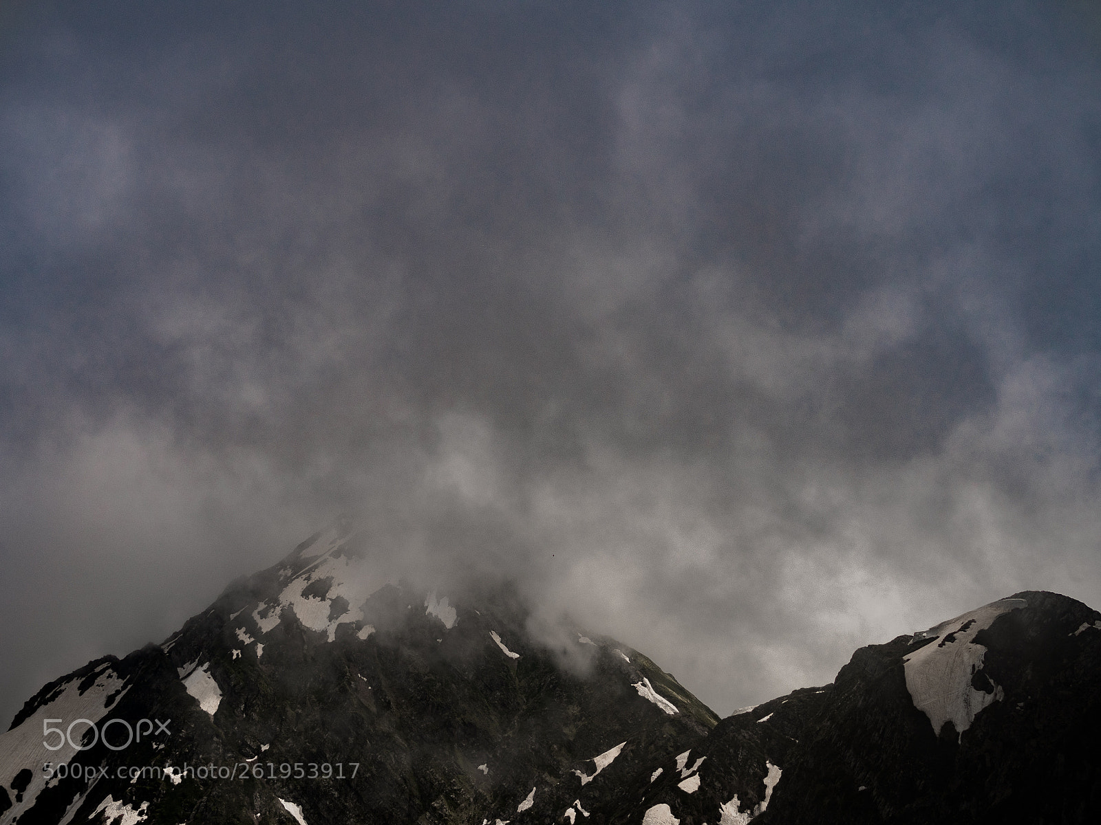 Olympus OM-D E-M5 II sample photo. Silent mountains photography