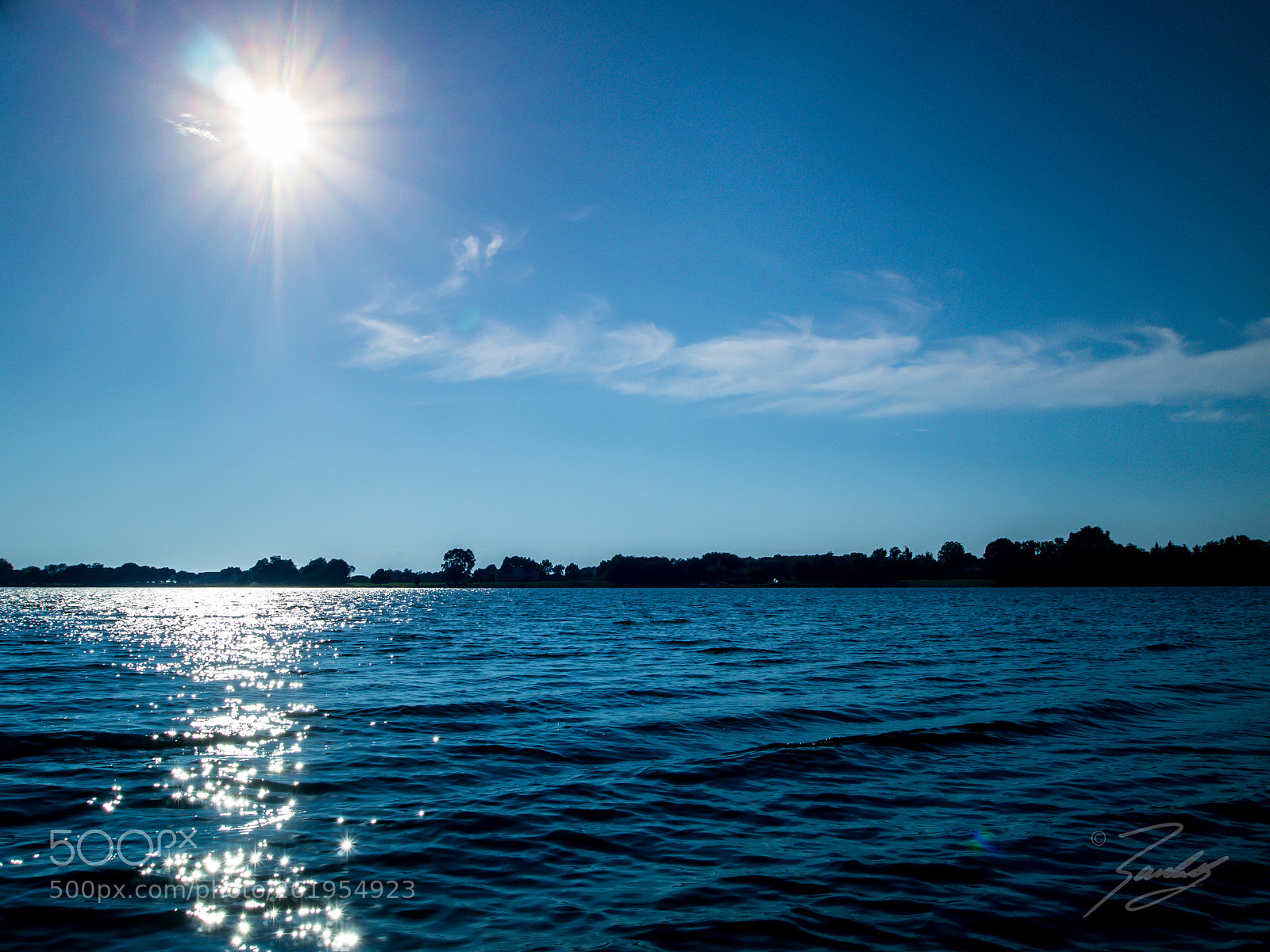 Olympus PEN E-PL1 sample photo. Blue day photography
