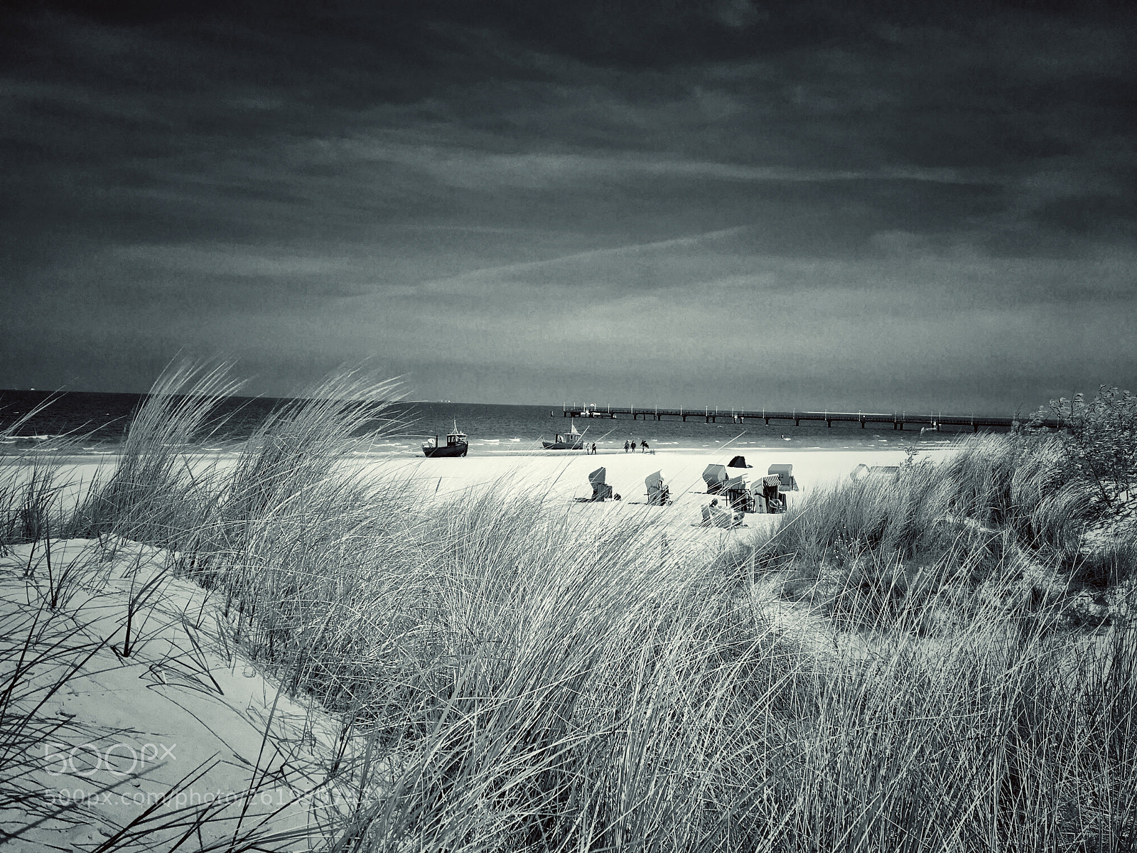 Apple iPhone 6s Plus sample photo. Baltic sea beach photography