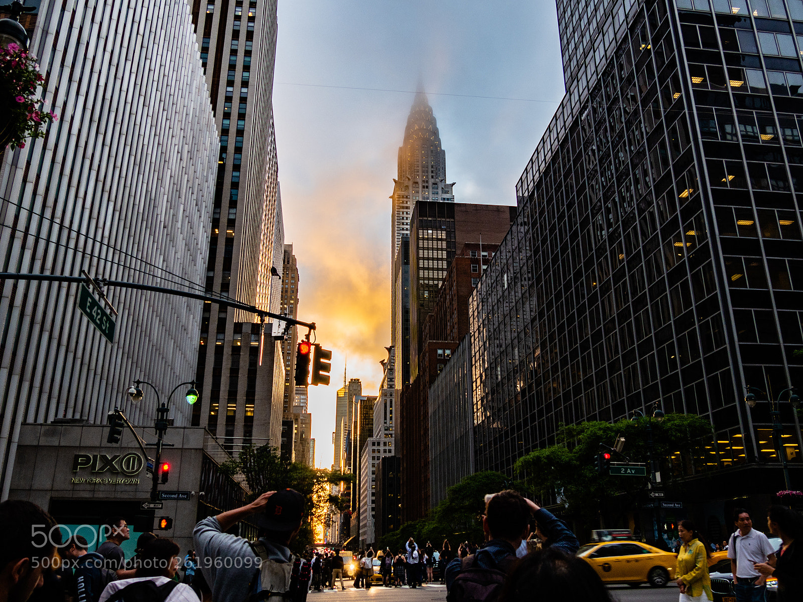 Olympus OM-D E-M5 II sample photo. Manhattanhenge photography