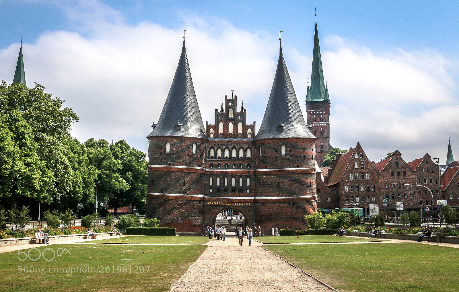 Canon EOS 70D sample photo. The holstentor, lübeck photography