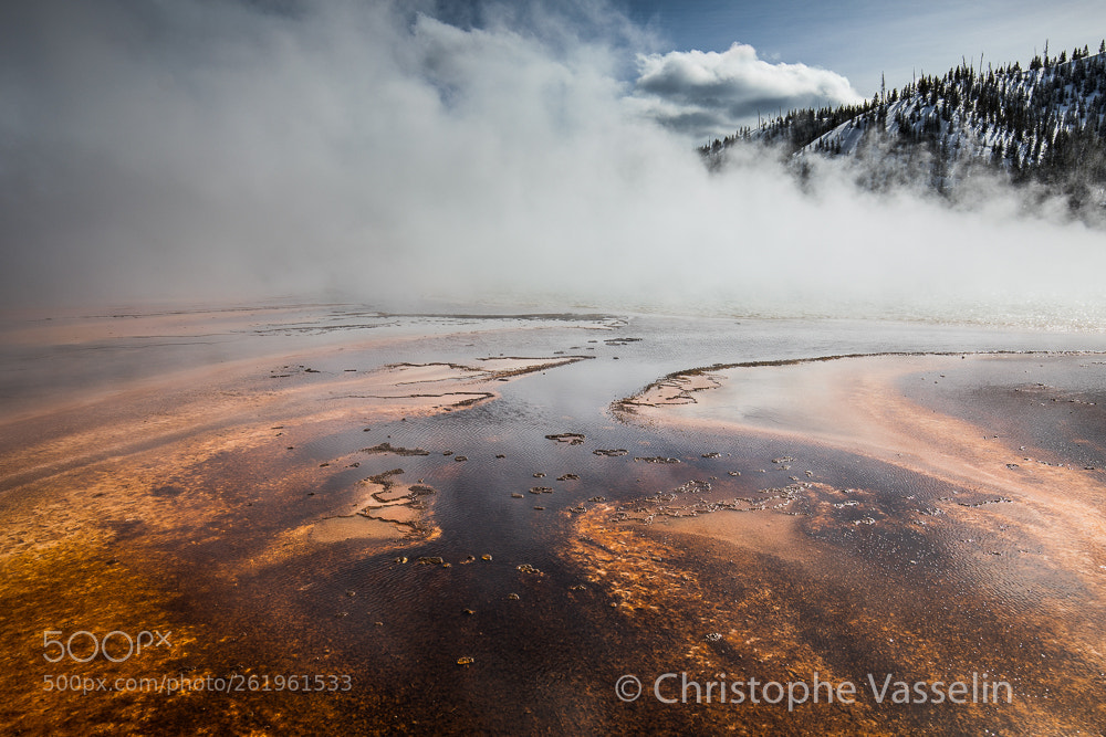 Canon EOS 5D Mark IV sample photo. Grand prismatic spring photography