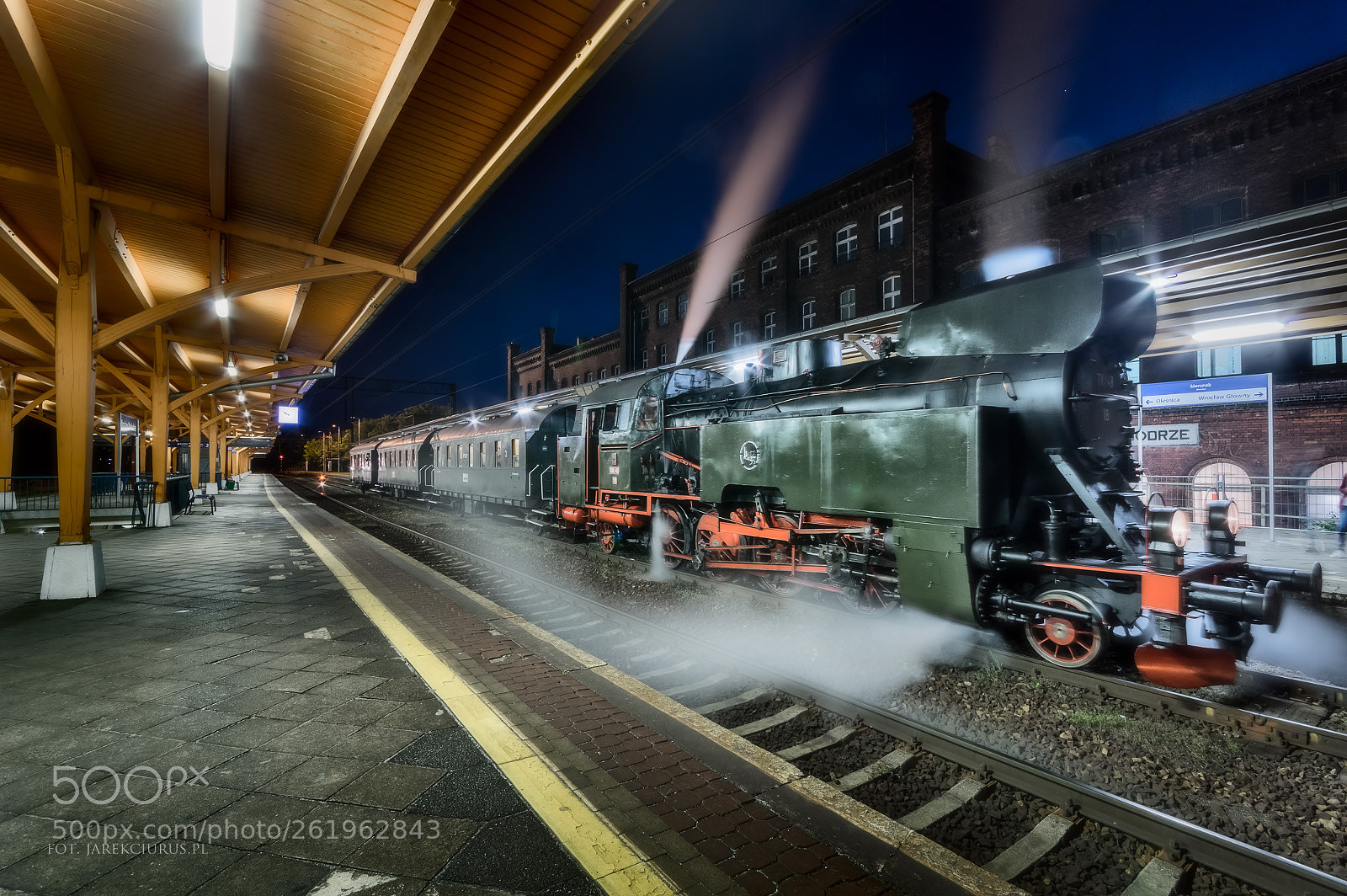 Pentax K-3 sample photo. A train sleep in photography
