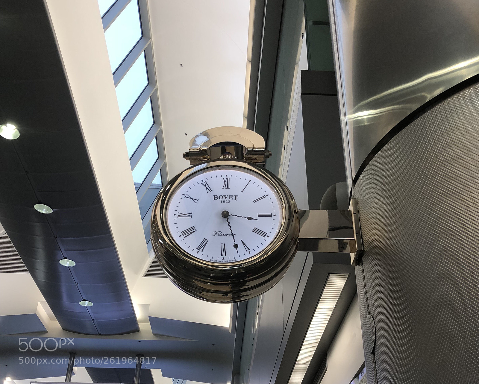 Apple iPhone X sample photo. Miami airport clock  photography