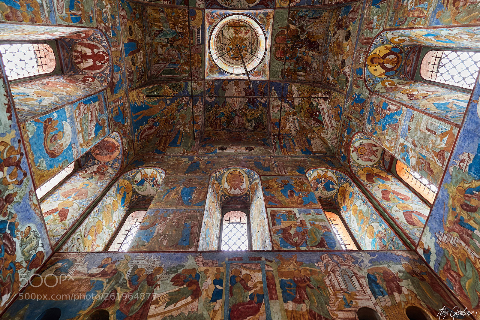 Olympus OM-D E-M1 Mark II sample photo. Frescoes in a church photography