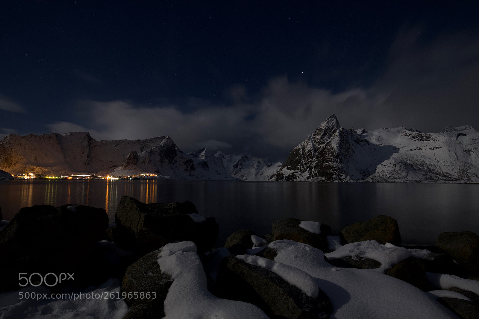 Canon EOS 6D sample photo. Reine at night photography