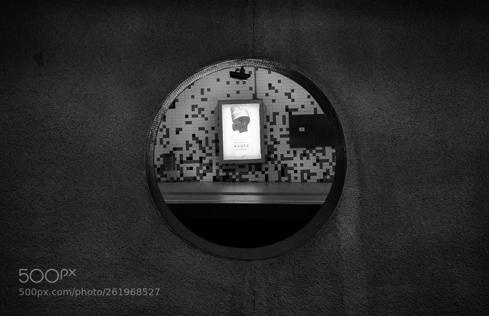 Olympus OM-D E-M1 Mark II sample photo. Rotterdam underground photography