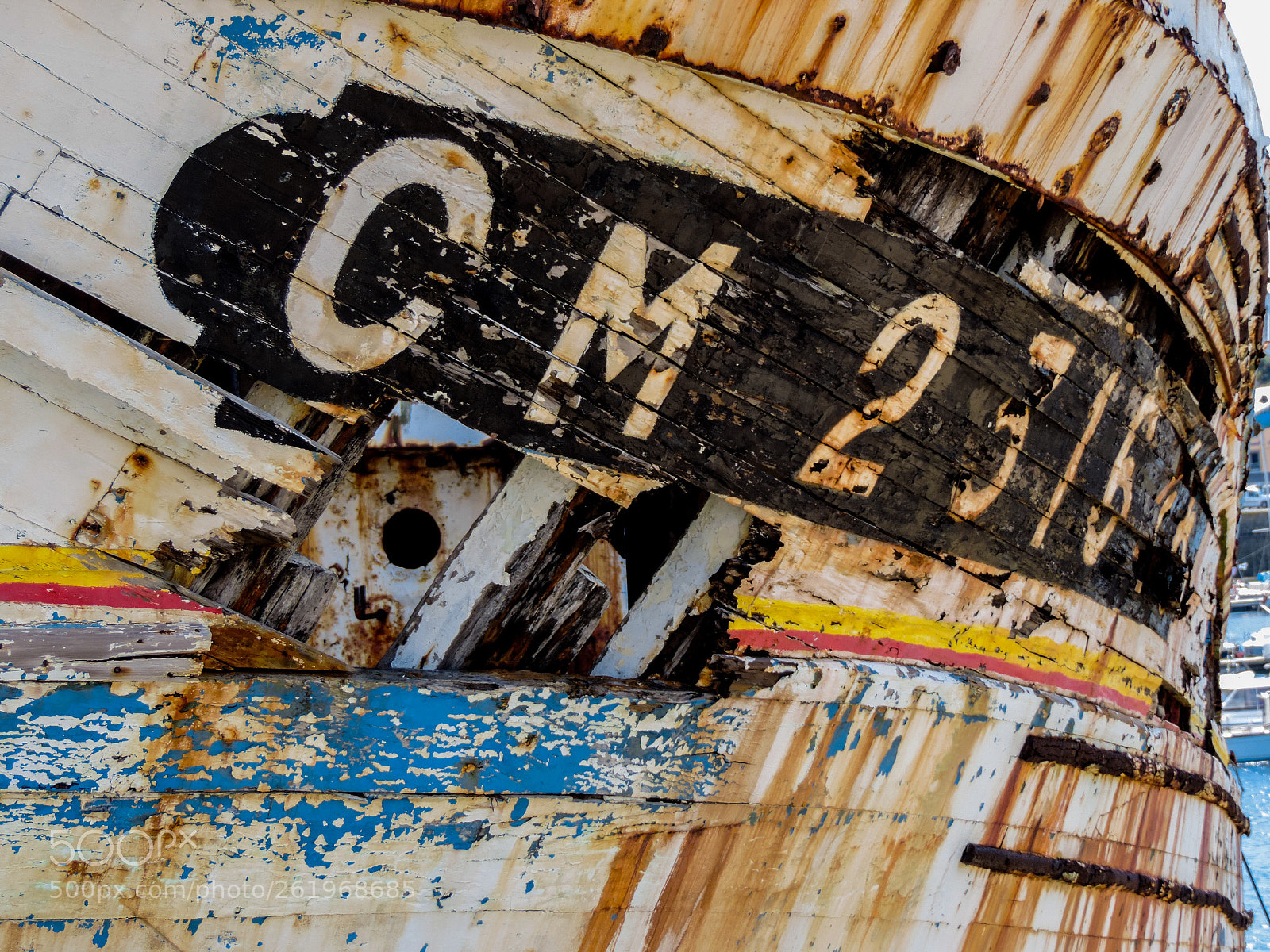 Nikon Coolpix P520 sample photo. Old boat photography