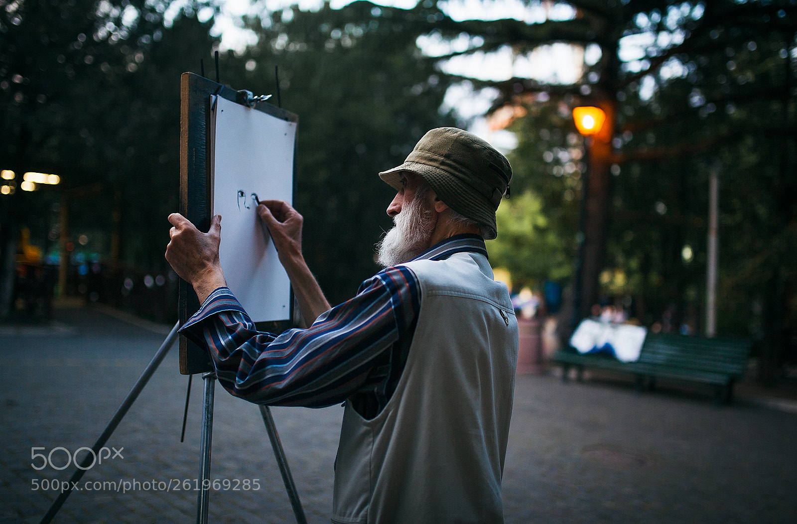 Canon EOS 5D Mark II sample photo. художник photography