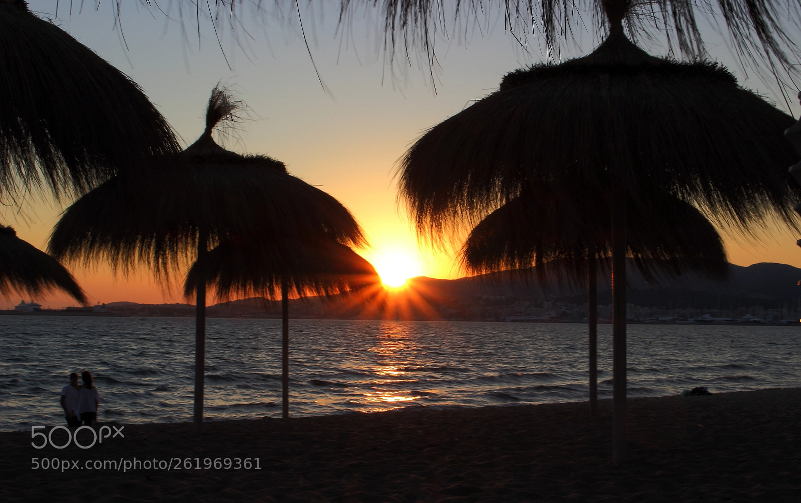 Canon EOS 100D (EOS Rebel SL1 / EOS Kiss X7) sample photo. Romantic sunset photography